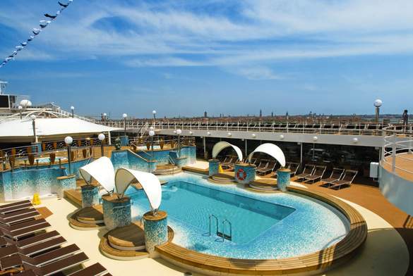 MSC Cruises, MSC Musica, Swimming Pools 2, Copyrights - MSC Rights.jpg